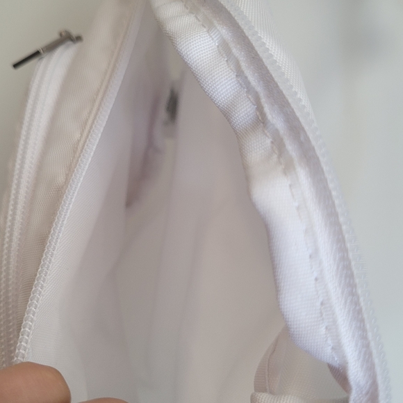 FILA White Waistbag Fannypack - Picture 3 of 4